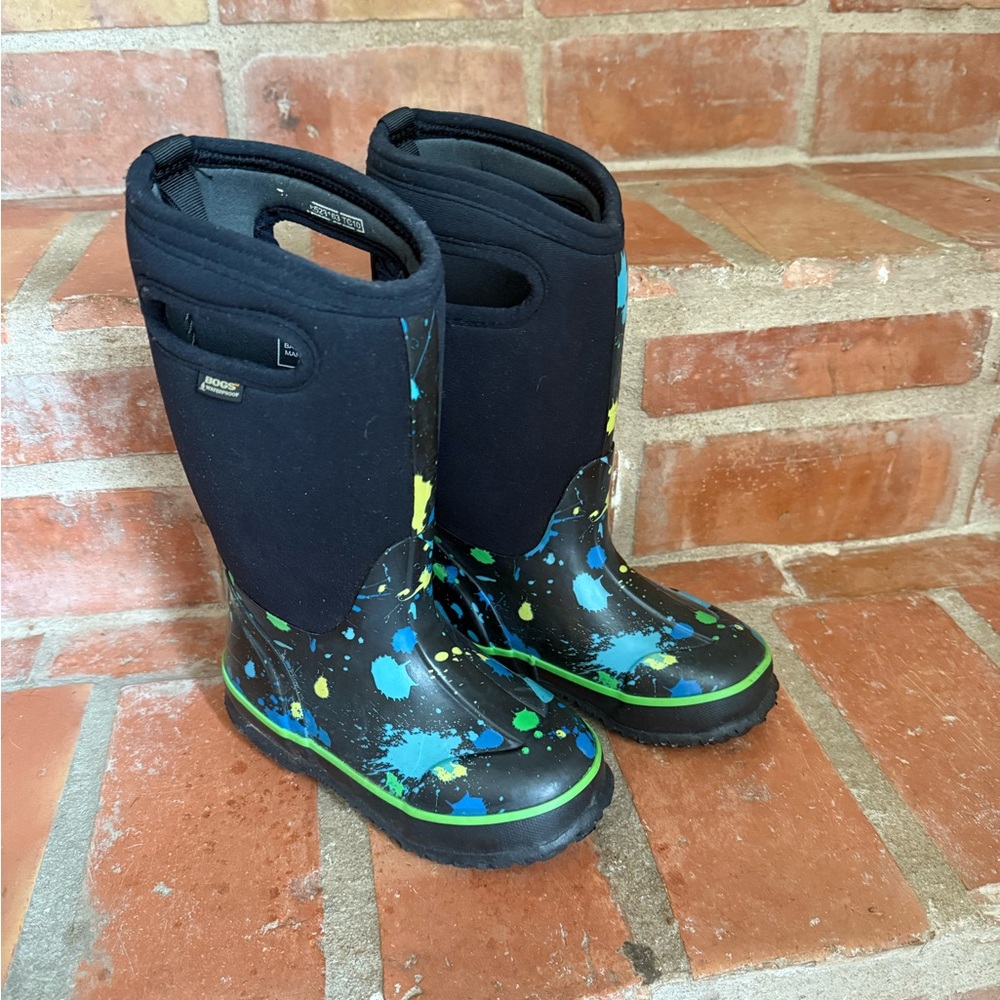 Bogs Kids' Black and Green Splash Boots Size 11 youth